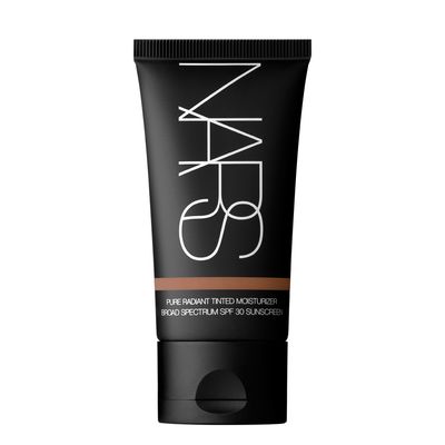 Nars Pure Radiant Tinted Moisturizer Finland