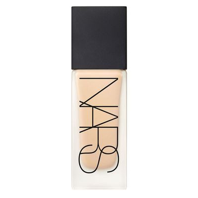Nars - All Day Luminous Weightless Foundation
