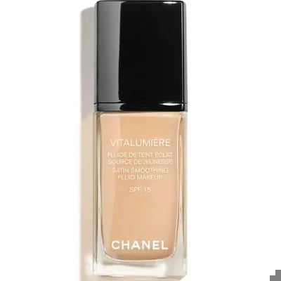 Chanel Vitalumiere Satin Smoothing Fluid Makeup
