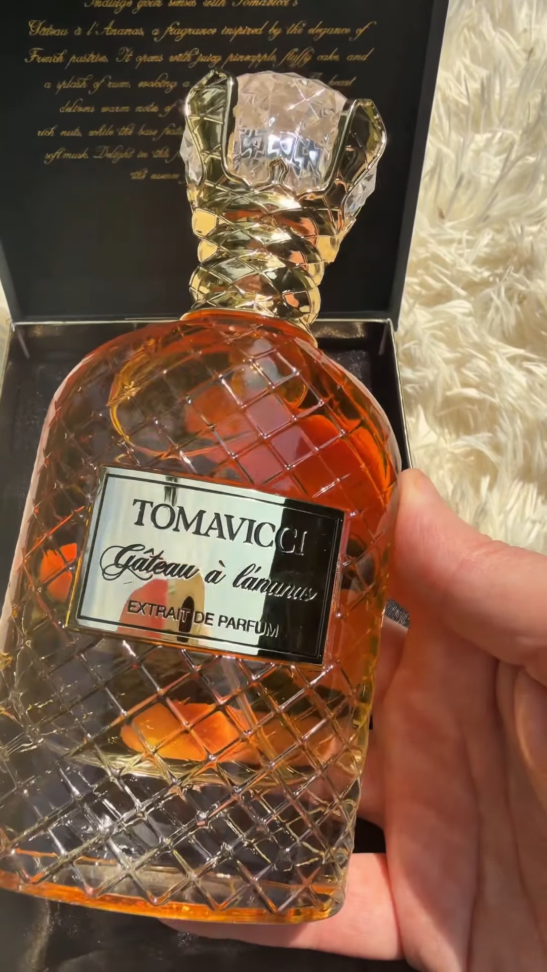 Gateau A L'Ananas Extrait de Parfum